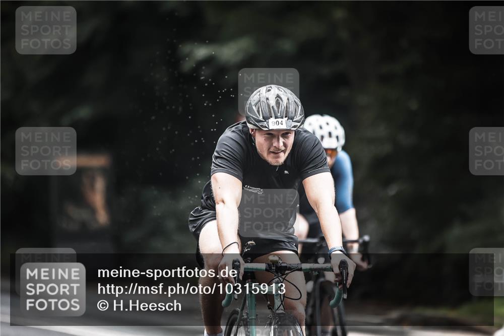 13.09.2026 - Stadtparktriathlon H.Heesch http://msf.ph/oto/10315913 13.09.2026 11:51:09 Radfahren 715, 767, 896, 904, 906, 963 meine-sportfotos.de