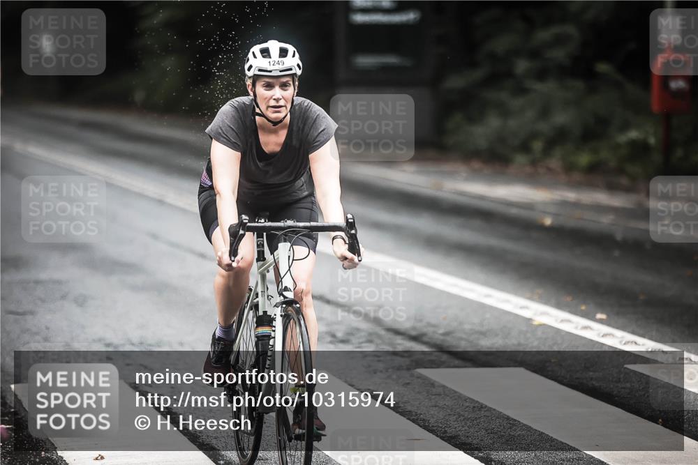 13.09.2026 - Stadtparktriathlon H.Heesch http://msf.ph/oto/10315974 13.09.2026 12:59:05 Radfahren 1118, 1249, 1264, 1317, 1322, 1323, 1344, 1391, 1401 meine-sportfotos.de