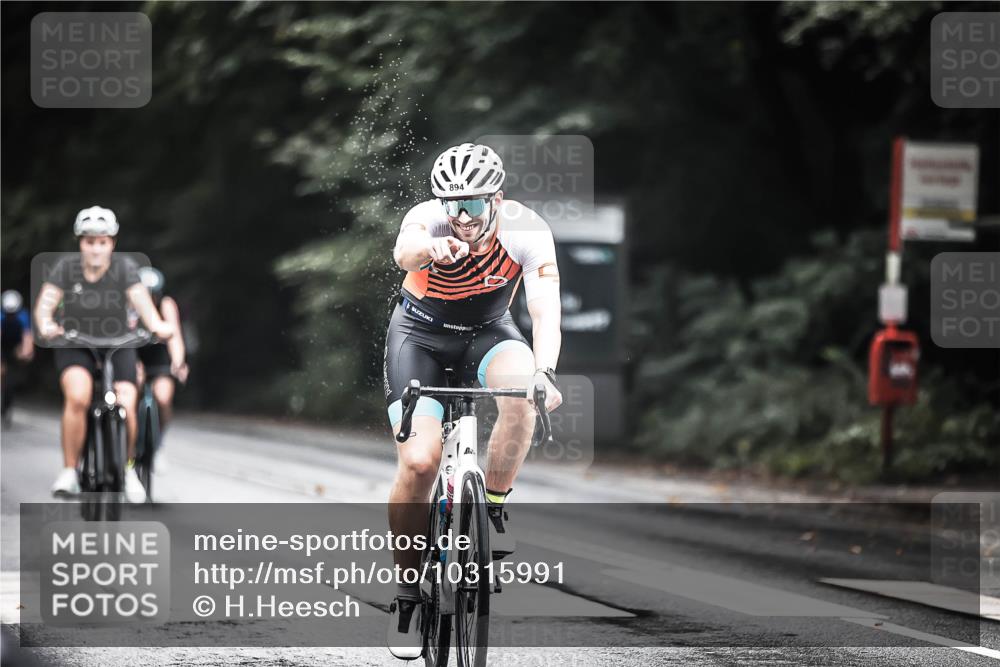 13.09.2026 - Stadtparktriathlon H.Heesch http://msf.ph/oto/10315991 13.09.2026 11:51:20 Radfahren 715, 722, 812, 823, 853, 886, 894, 1800 meine-sportfotos.de