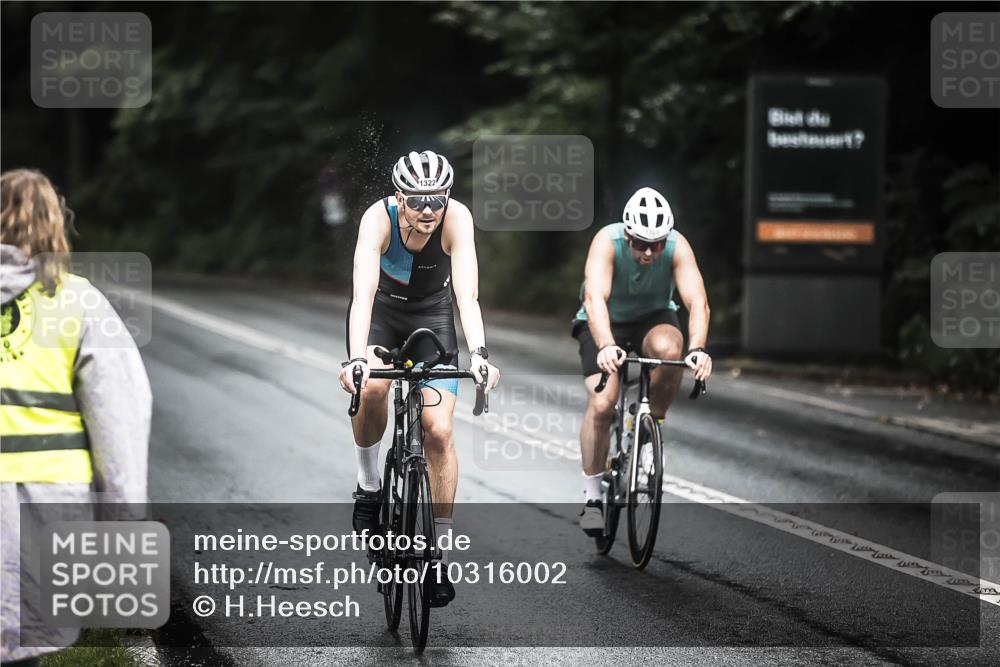 13.09.2026 - Stadtparktriathlon H.Heesch http://msf.ph/oto/10316002 13.09.2026 12:59:07 Radfahren 1118, 1249, 1264, 1322, 1323, 1344, 1391, 1401 meine-sportfotos.de