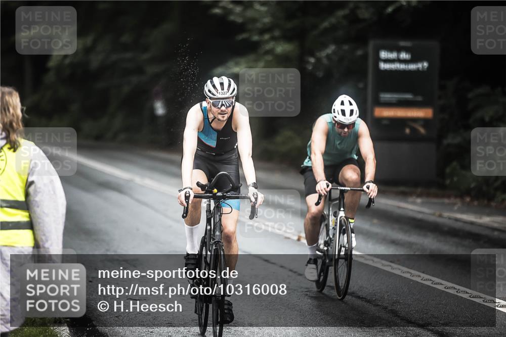 13.09.2026 - Stadtparktriathlon H.Heesch http://msf.ph/oto/10316008 13.09.2026 12:59:08 Radfahren 1070, 1118, 1249, 1264, 1322, 1323, 1344, 1391 meine-sportfotos.de