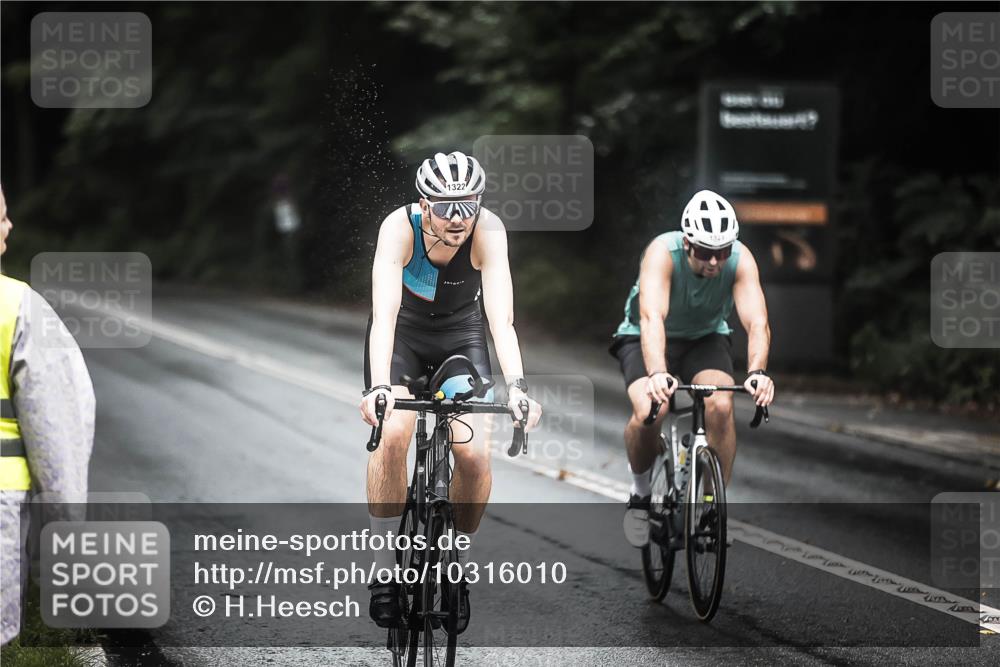 13.09.2026 - Stadtparktriathlon H.Heesch http://msf.ph/oto/10316010 13.09.2026 12:59:08 Radfahren 1070, 1118, 1249, 1264, 1322, 1323, 1344, 1391 meine-sportfotos.de