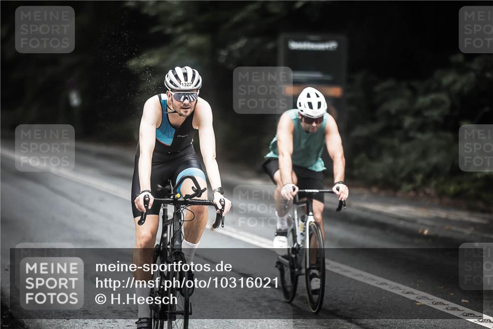 13.09.2026 - Stadtparktriathlon H.Heesch http://msf.ph/oto/10316021 13.09.2026 12:59:08 Radfahren 1070, 1118, 1249, 1264, 1322, 1323, 1344, 1391 meine-sportfotos.de