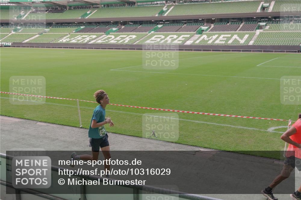 13.09.2026 - 21. swb-Marathon Bremen Michael Burmester http://msf.ph/oto/10316029 13.09.2026 12:50:54 Laufen im Stadion 335, 469, 663, 670, 771, 779, 1125, 1146, 1162, 1455, 1510, 1513, 1517, 1605, 1613, 1970, 1998, 2052, 2130, 2288, 2291, 2295, 2347, 2360, 2442, 2444, 2447, 2750, 2759, 2909, 3440, 3484, 3625, 3647, 3703, 3808, 3959, 4023, 4033, 4165, 4368, 4384, 4473, 4559, 4571, 4582, 4727, 4743, 4781, 4782, 4888, 4895, 5066, 5079, 5111, 5155, 5168, 5314, 5377, 5383, 5521, 5532, 5585, 5620, 5627, 5636, 5696, 6267, 6274, 6471, 6652, 6668, 6901, 6906, 7109, 7115, 7121, 8033, 8798 meine-sportfotos.de