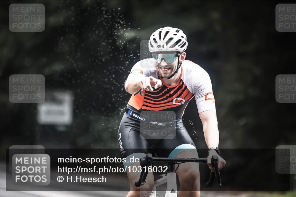 13.09.2026 - Stadtparktriathlon H.Heesch http://msf.ph/oto/10316032 13.09.2026 11:51:21 Radfahren 722, 796, 812, 823, 853, 886, 894, 1800 meine-sportfotos.de