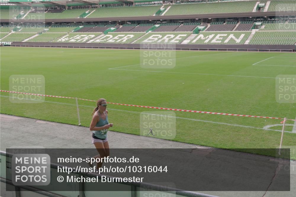 13.09.2026 - 21. swb-Marathon Bremen Michael Burmester http://msf.ph/oto/10316044 13.09.2026 12:50:56 Laufen im Stadion 335, 469, 663, 670, 771, 779, 1125, 1146, 1162, 1455, 1510, 1513, 1517, 1605, 1613, 1970, 1998, 2052, 2130, 2288, 2291, 2295, 2347, 2360, 2442, 2444, 2447, 2750, 2759, 2909, 3440, 3484, 3625, 3647, 3703, 3808, 3959, 4023, 4165, 4368, 4384, 4429, 4473, 4559, 4571, 4582, 4727, 4743, 4781, 4782, 4888, 4895, 5066, 5079, 5111, 5155, 5168, 5314, 5377, 5379, 5383, 5521, 5532, 5585, 5620, 5627, 5636, 5696, 6267, 6274, 6471, 6652, 6668, 6901, 6906, 7109, 7115, 7121, 8033, 8798 meine-sportfotos.de