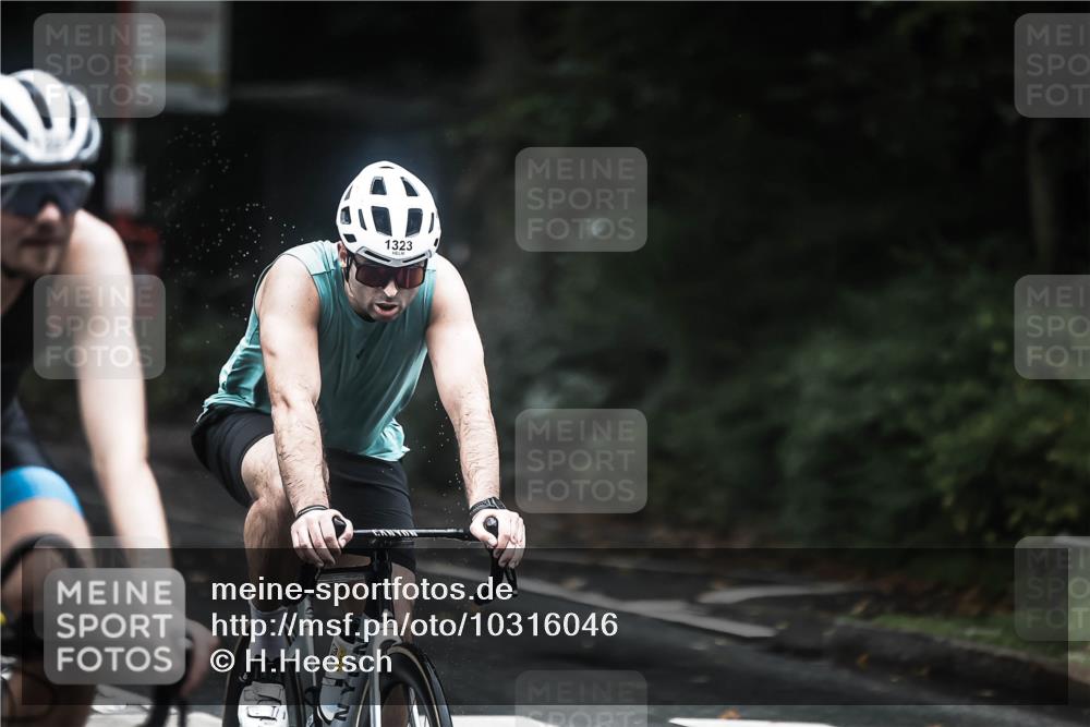 13.09.2026 - Stadtparktriathlon H.Heesch http://msf.ph/oto/10316046 13.09.2026 12:59:09 Radfahren 1070, 1151, 1249, 1264, 1322, 1323, 1344, 1381, 1391 meine-sportfotos.de