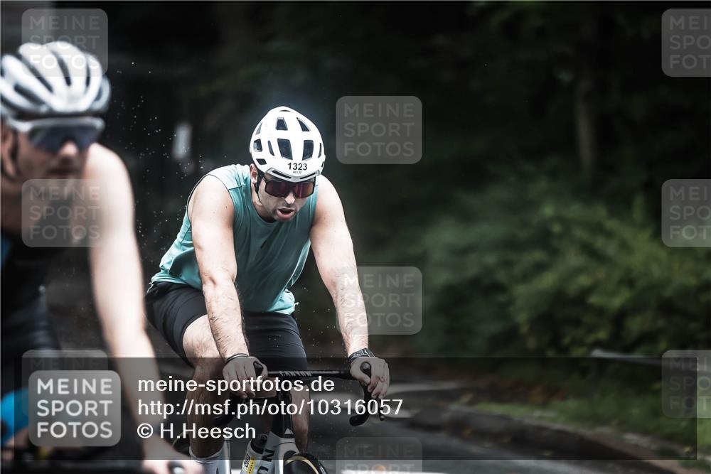 13.09.2026 - Stadtparktriathlon H.Heesch http://msf.ph/oto/10316057 13.09.2026 12:59:09 Radfahren 1070, 1151, 1249, 1264, 1322, 1323, 1344, 1381, 1391 meine-sportfotos.de