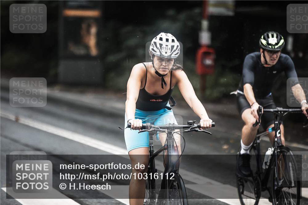 13.09.2026 - Stadtparktriathlon H.Heesch http://msf.ph/oto/10316112 13.09.2026 12:59:14 Radfahren 1070, 1151, 1219, 1292, 1322, 1323, 1379, 1381 meine-sportfotos.de