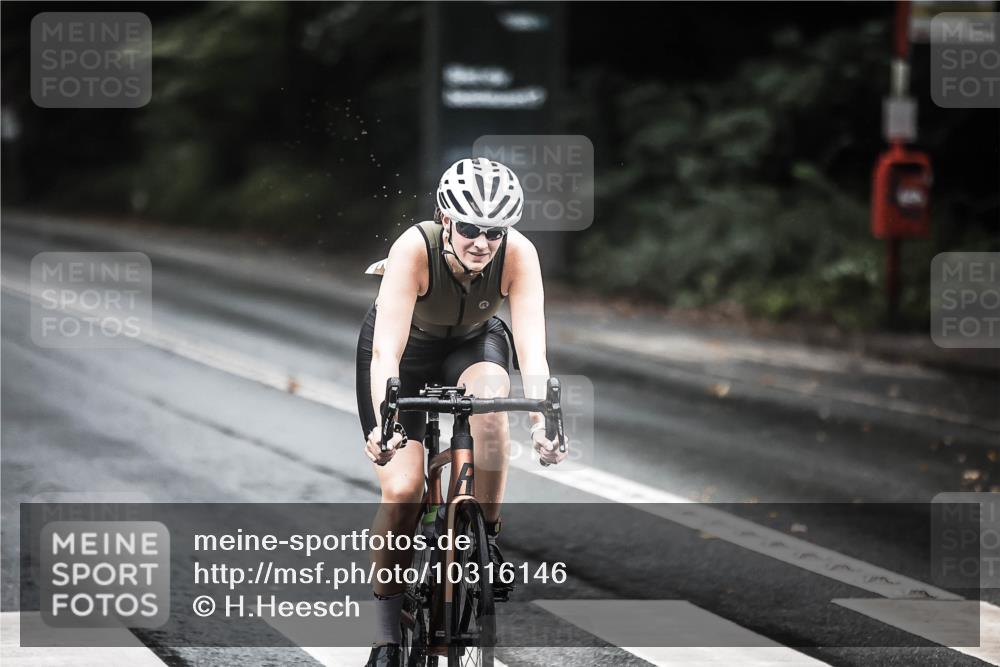 13.09.2026 - Stadtparktriathlon H.Heesch http://msf.ph/oto/10316146 13.09.2026 12:59:17 Radfahren 1070, 1094, 1151, 1219, 1277, 1292, 1379, 1381, 1406 meine-sportfotos.de