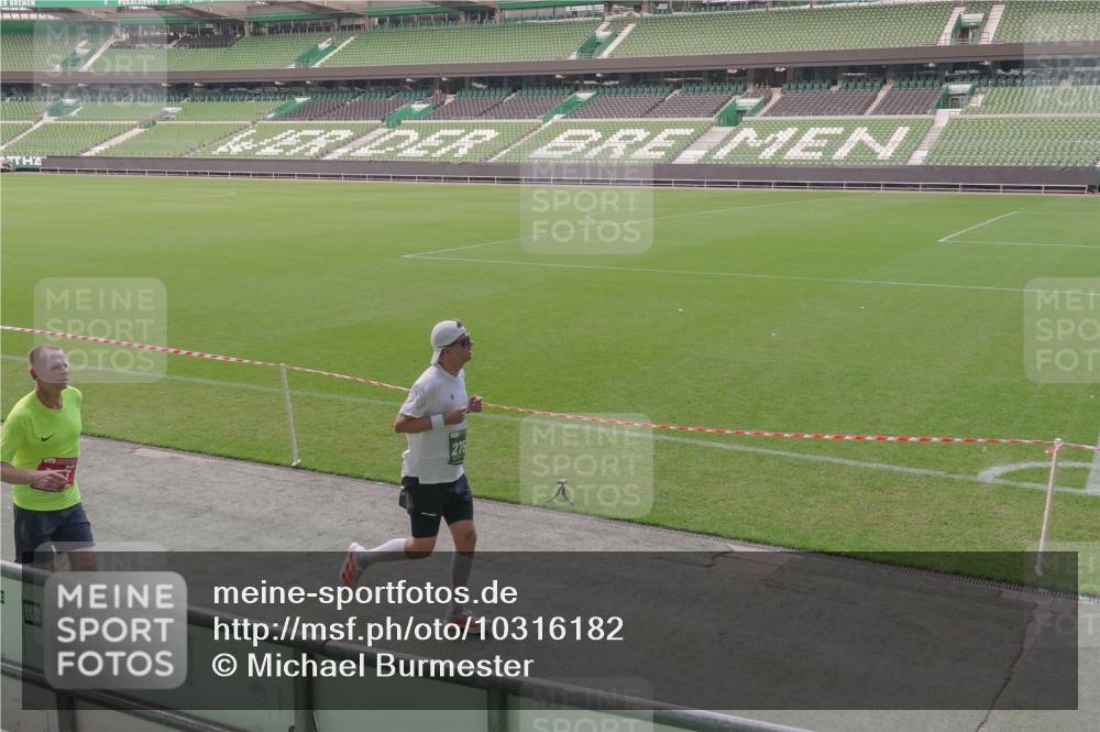 13.09.2026 - 21. swb-Marathon Bremen Michael Burmester http://msf.ph/oto/10316182 13.09.2026 12:51:12 Laufen im Stadion 235, 335, 469, 663, 670, 734, 771, 863, 1043, 1125, 1146, 1162, 1455, 1510, 1513, 1517, 1605, 1613, 1970, 1998, 2052, 2130, 2288, 2291, 2295, 2347, 2360, 2442, 2444, 2447, 2759, 2847, 3440, 3484, 3566, 3625, 3647, 3703, 3808, 3959, 4023, 4165, 4368, 4429, 4473, 4559, 4571, 4573, 4582, 4727, 4781, 4782, 4888, 4895, 5066, 5079, 5111, 5152, 5155, 5168, 5314, 5377, 5379, 5383, 5521, 5532, 5620, 5627, 5636, 5696, 6267, 6274, 6471, 6652, 6668, 6901, 6906, 7115, 7121, 8033, 8798 meine-sportfotos.de