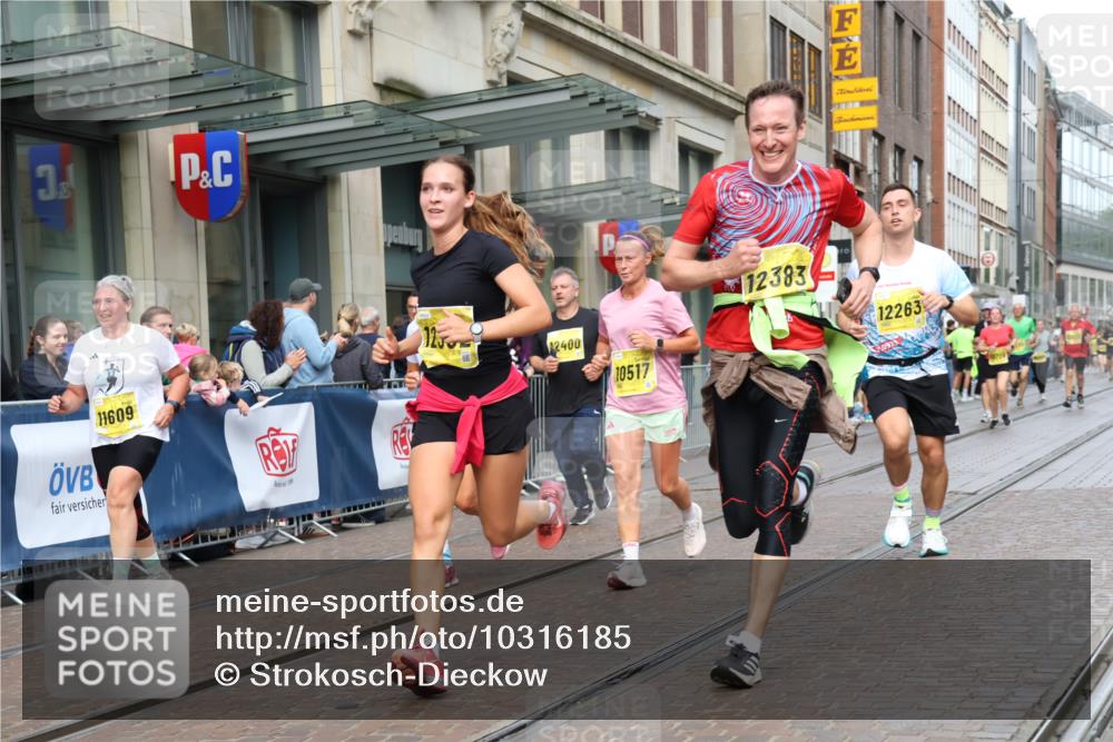 13.09.2026 - 21. swb-Marathon Bremen Strokosch-Dieckow http://msf.ph/oto/10316185 13.09.2026 10:57:13 Ziel 10177, 10226, 10300, 10394, 10517, 10518, 11106, 11245, 11365, 11480, 11498, 11609, 11734, 11965, 11966, 12037, 12111, 12222, 12264, 12372, 12400, 12411, 10157, 10166, 10408, 10578, 10610, 10687, 10700, 10772, 10969, 11000, 11079, 11236, 11292, 11328, 11484, 11667, 11946, 12032, 12263, 12382, 12383 meine-sportfotos.de