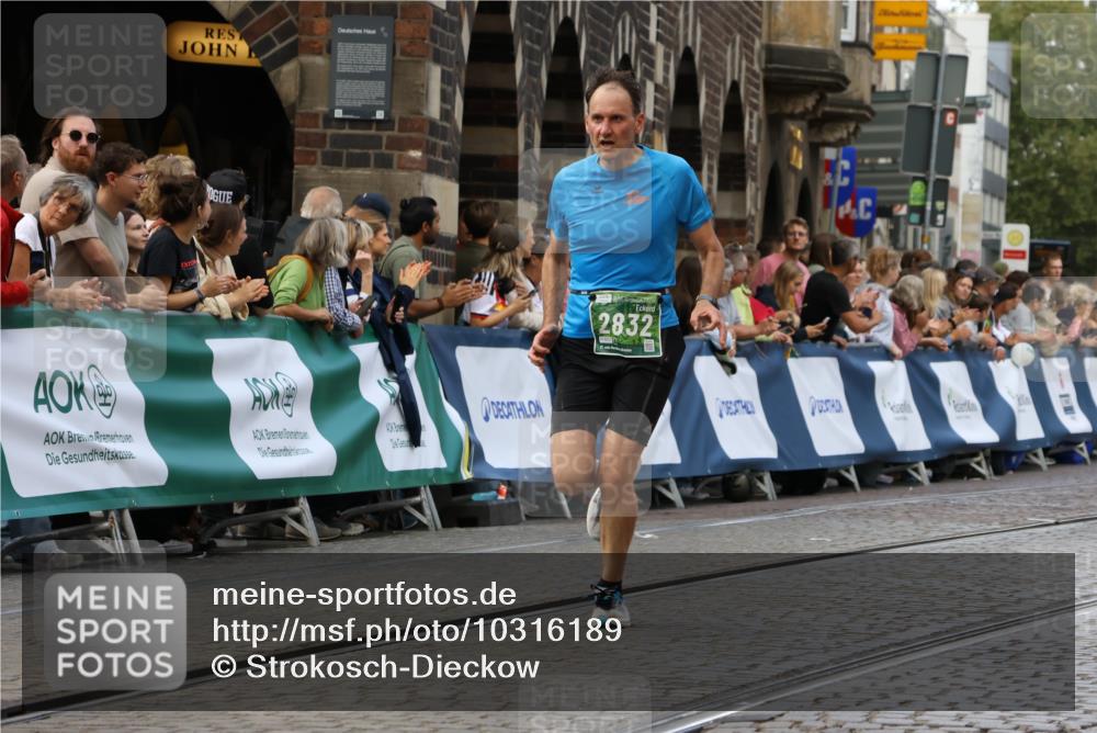 13.09.2026 - 21. swb-Marathon Bremen Strokosch-Dieckow http://msf.ph/oto/10316189 13.09.2026 13:06:32 Ziel 474, 681, 1901, 3297, 3466, 4614, 5803, 6686, 7336, 8670, 8983, 9429, 9934, 508, 521, 788, 1009, 2832, 3910, 4777, 5238, 6784, 6951, 8580 meine-sportfotos.de