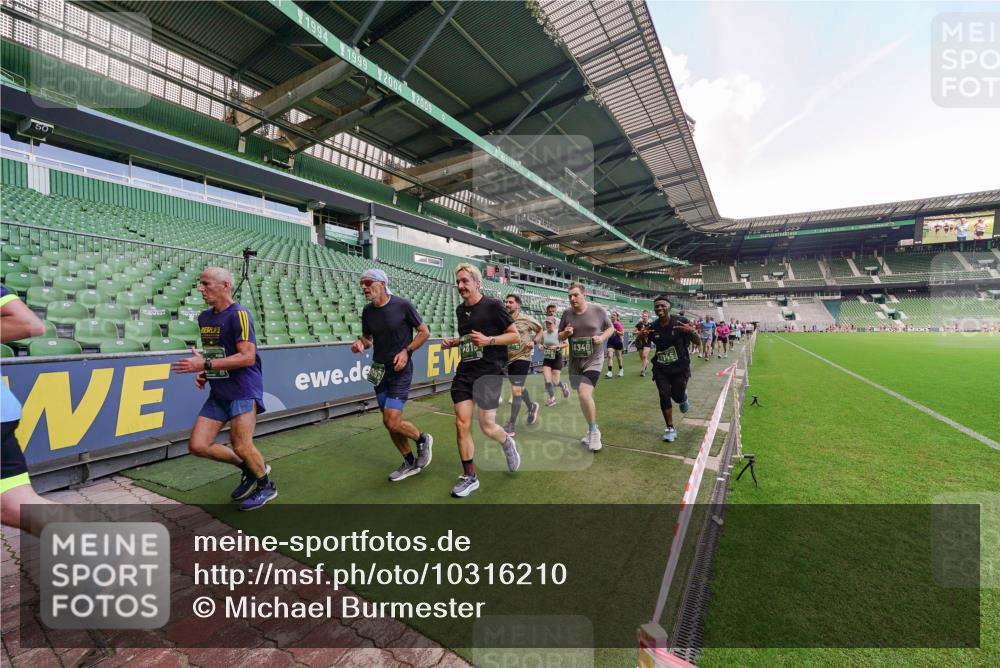 13.09.2026 - 21. swb-Marathon Bremen Michael Burmester http://msf.ph/oto/10316210 13.09.2026 13:13:00 Laufen im Stadion 118, 183, 270, 278, 349, 514, 576, 600, 695, 702, 703, 843, 933, 950, 1005, 1113, 1143, 1226, 1286, 1334, 1426, 1435, 1596, 1641, 1849, 1851, 1936, 1991, 2005, 2035, 2079, 2248, 2264, 2336, 2375, 2377, 2387, 2398, 2426, 2439, 2457, 2461, 2478, 2505, 2612, 2659, 2665, 2673, 2684, 2765, 2773, 2792, 2815, 2816, 2822, 2850, 2860, 2884, 2895, 2907, 2921, 2963, 2966, 2972, 2975, 2976, 3016, 3027, 3079, 3143, 3155, 3253, 3277, 3293, 3308, 3313, 3328, 3349, 3434, 3442, 549 meine-sportfotos.de