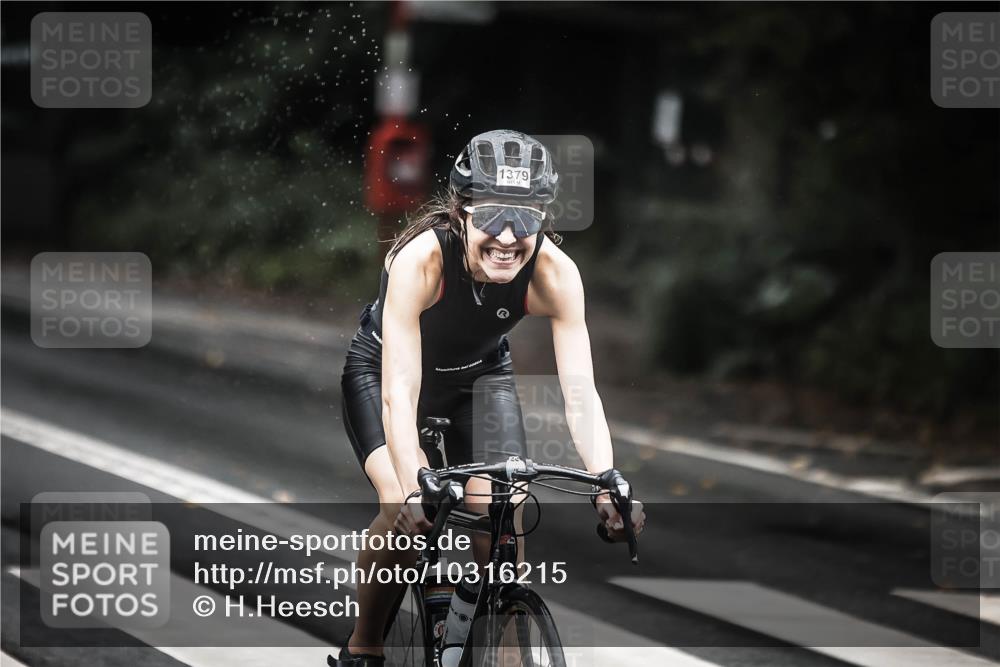 13.09.2026 - Stadtparktriathlon H.Heesch http://msf.ph/oto/10316215 13.09.2026 12:59:20 Radfahren 1070, 1094, 1151, 1219, 1277, 1292, 1339, 1379, 1381, 1406 meine-sportfotos.de