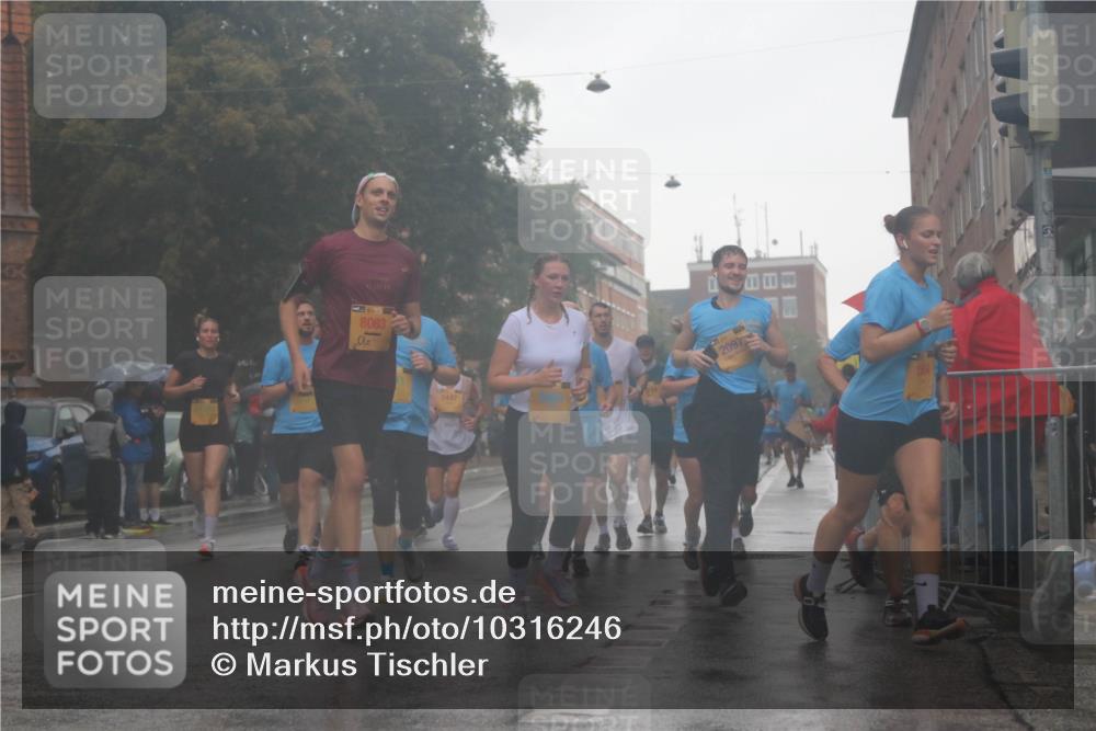 13.09.2026 - Kiel Lauf Markus Tischler http://msf.ph/oto/10316246 13.09.2026 10:46:16 Fleethörn 8083, 5447, 2097 meine-sportfotos.de