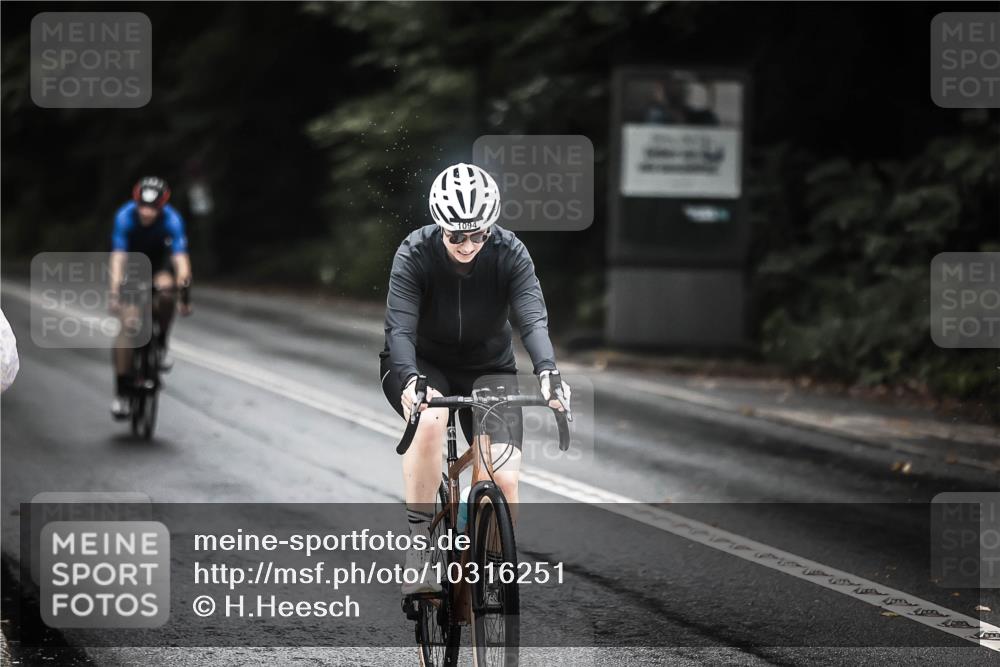 13.09.2026 - Stadtparktriathlon H.Heesch http://msf.ph/oto/10316251 13.09.2026 12:59:22 Radfahren 1094, 1219, 1277, 1292, 1339, 1379, 1406 meine-sportfotos.de