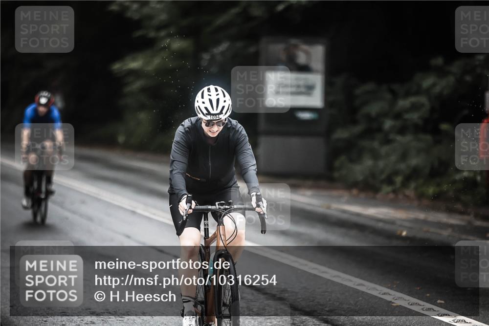 13.09.2026 - Stadtparktriathlon H.Heesch http://msf.ph/oto/10316254 13.09.2026 12:59:22 Radfahren 1094, 1219, 1277, 1292, 1339, 1379, 1406 meine-sportfotos.de