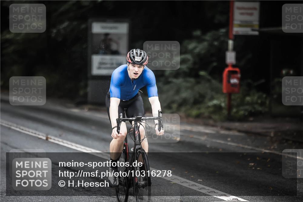 13.09.2026 - Stadtparktriathlon H.Heesch http://msf.ph/oto/10316278 13.09.2026 12:59:24 Radfahren 1094, 1277, 1339, 1379, 1406, 1422 meine-sportfotos.de