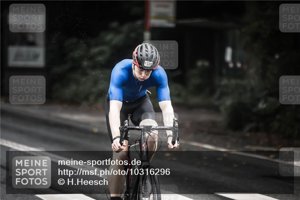 13.09.2026 - Stadtparktriathlon H.Heesch http://msf.ph/oto/10316296 13.09.2026 12:59:25 Radfahren 1094, 1277, 1339, 1379, 1406, 1422 meine-sportfotos.de