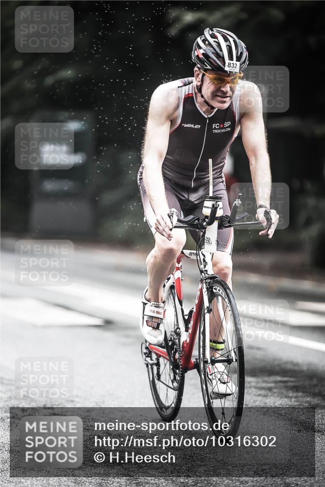 13.09.2026 - Stadtparktriathlon H.Heesch http://msf.ph/oto/10316302 13.09.2026 11:51:45 Radfahren 714, 773, 808, 832, 851, 911 meine-sportfotos.de