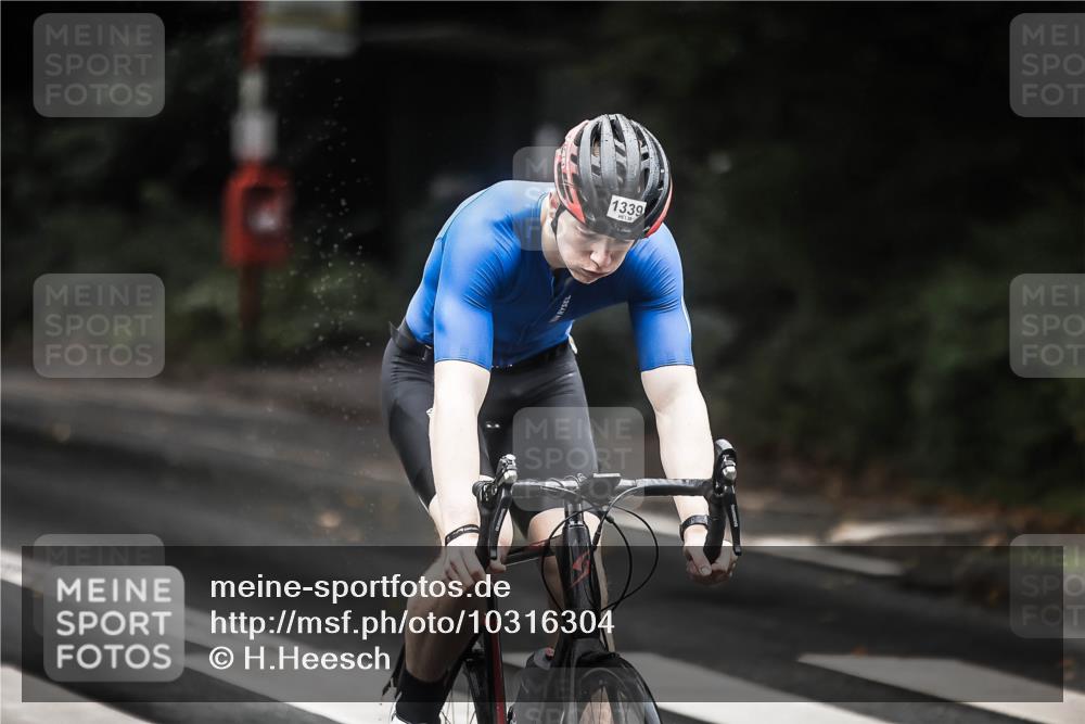 13.09.2026 - Stadtparktriathlon H.Heesch http://msf.ph/oto/10316304 13.09.2026 12:59:25 Radfahren 1094, 1277, 1339, 1379, 1406, 1422 meine-sportfotos.de