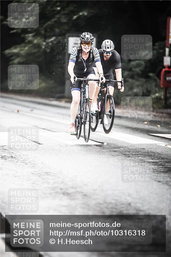 13.09.2026 - Stadtparktriathlon H.Heesch http://msf.ph/oto/10316318 13.09.2026 11:51:48 Radfahren 714, 773, 808, 832, 851, 911 meine-sportfotos.de