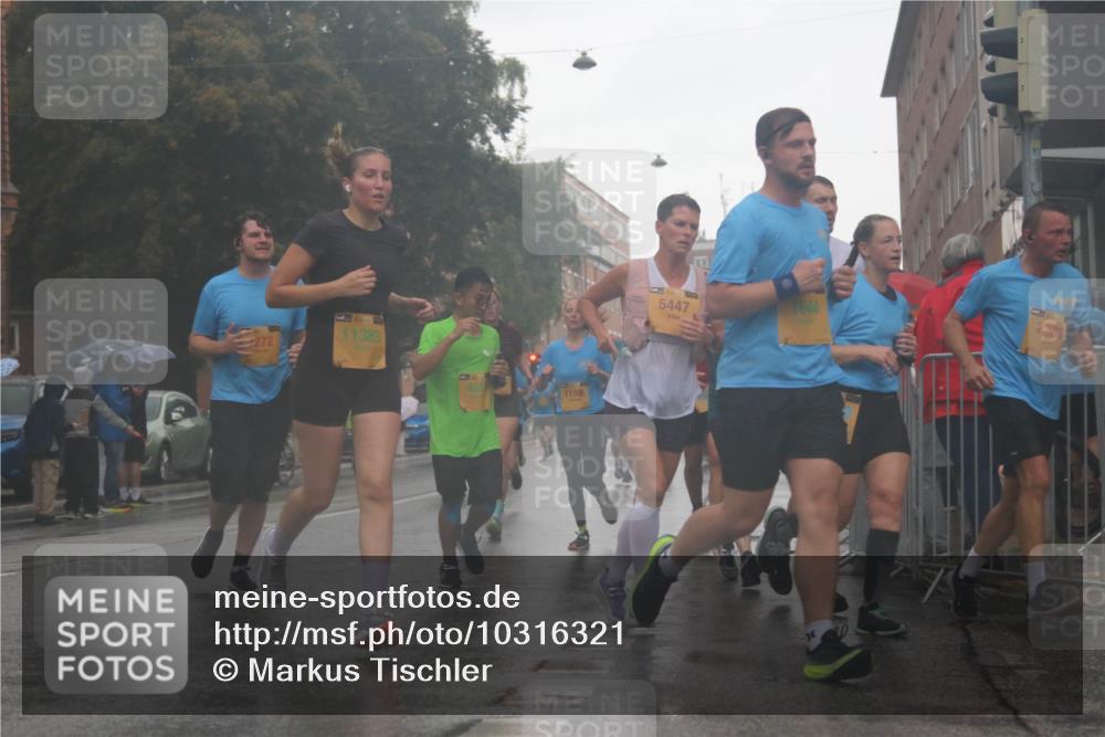 13.09.2026 - Kiel Lauf Markus Tischler http://msf.ph/oto/10316321 13.09.2026 10:46:19 Fleethörn 272, 11383, 11596, 5447, 2383 meine-sportfotos.de