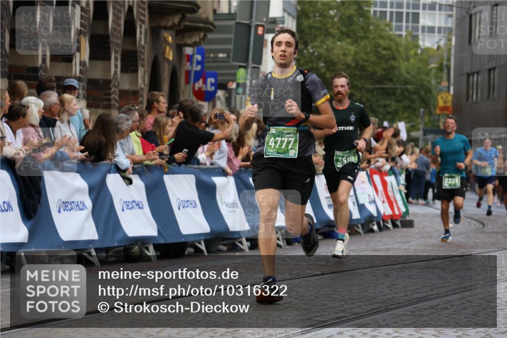 13.09.2026 - 21. swb-Marathon Bremen Strokosch-Dieckow http://msf.ph/oto/10316322 13.09.2026 13:06:34 Ziel 474, 1901, 3466, 4614, 6686, 7336, 8621, 8670, 9934, 508, 521, 788, 1009, 3127, 3910, 4574, 4777, 5238, 6784, 6951, 8580 meine-sportfotos.de