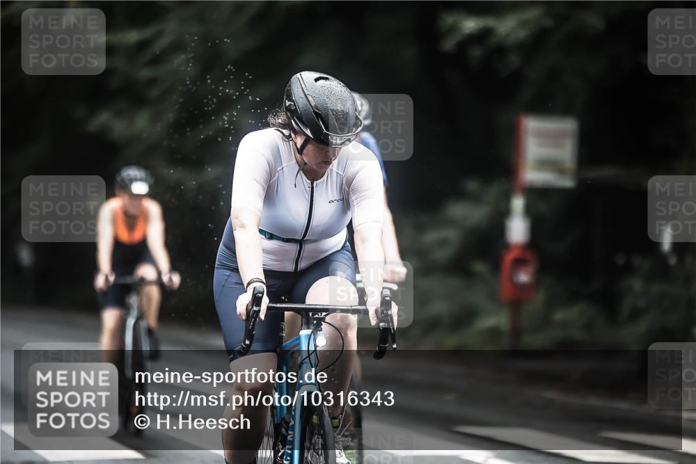13.09.2026 - Stadtparktriathlon H.Heesch http://msf.ph/oto/10316343 13.09.2026 12:59:45 Radfahren 1107, 1168, 1252, 1270, 1302, 1303, 1353, 1414, 1428 meine-sportfotos.de
