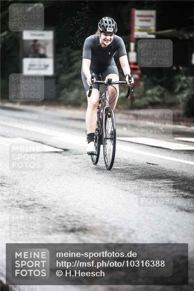 13.09.2026 - Stadtparktriathlon H.Heesch http://msf.ph/oto/10316388 13.09.2026 11:51:51 Radfahren 714, 755, 773, 808, 830, 832, 877, 911 meine-sportfotos.de