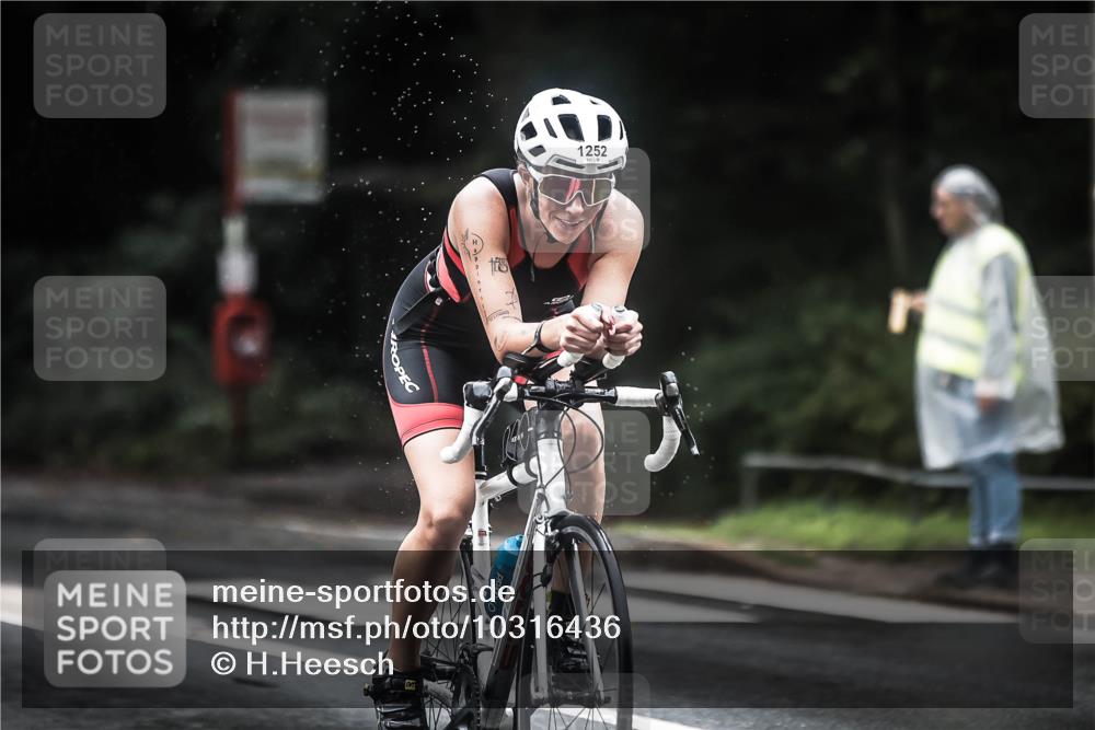 13.09.2026 - Stadtparktriathlon H.Heesch http://msf.ph/oto/10316436 13.09.2026 12:59:52 Radfahren 1107, 1247, 1252, 1302, 1414, 1418, 1428 meine-sportfotos.de
