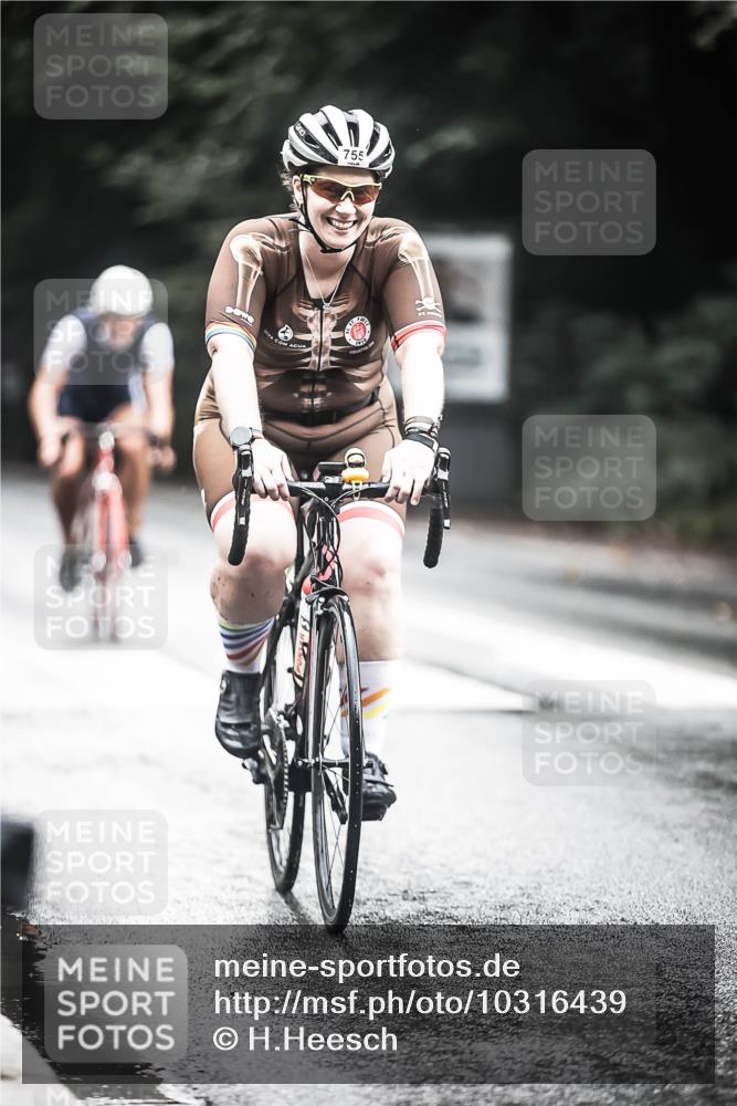 13.09.2026 - Stadtparktriathlon H.Heesch http://msf.ph/oto/10316439 13.09.2026 11:51:55 Radfahren 713, 714, 755, 773, 808, 830, 877, 903, 911 meine-sportfotos.de