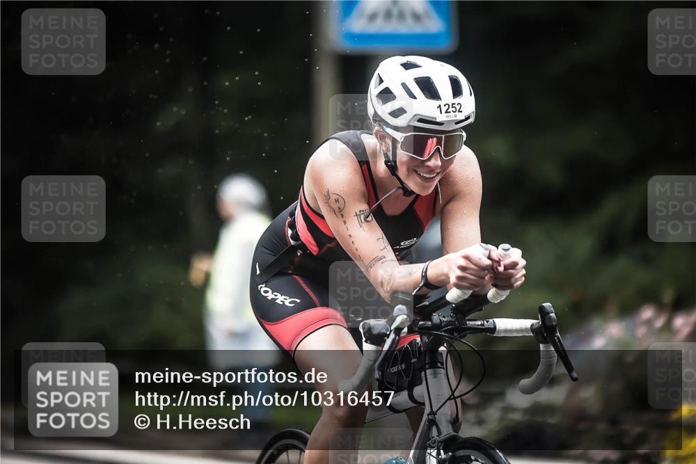 13.09.2026 - Stadtparktriathlon H.Heesch http://msf.ph/oto/10316457 13.09.2026 12:59:52 Radfahren 1107, 1247, 1252, 1302, 1414, 1418, 1428 meine-sportfotos.de