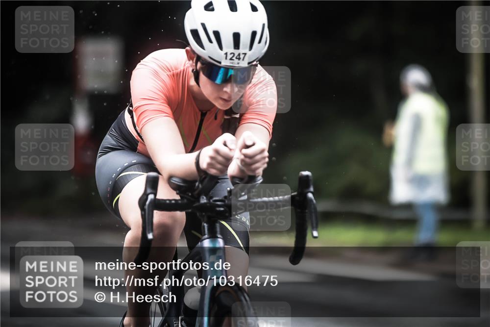 13.09.2026 - Stadtparktriathlon H.Heesch http://msf.ph/oto/10316475 13.09.2026 12:59:54 Radfahren 1107, 1233, 1247, 1252, 1302, 1414, 1418 meine-sportfotos.de