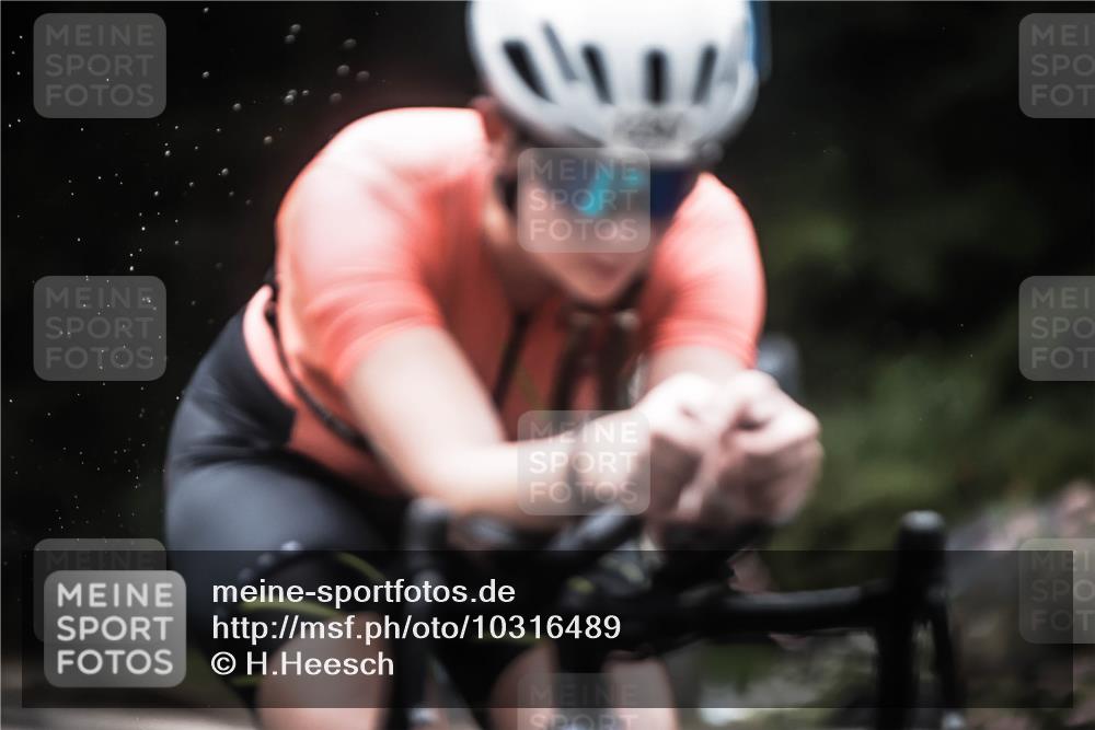 13.09.2026 - Stadtparktriathlon H.Heesch http://msf.ph/oto/10316489 13.09.2026 12:59:55 Radfahren 1082, 1107, 1233, 1247, 1252, 1414, 1418 meine-sportfotos.de