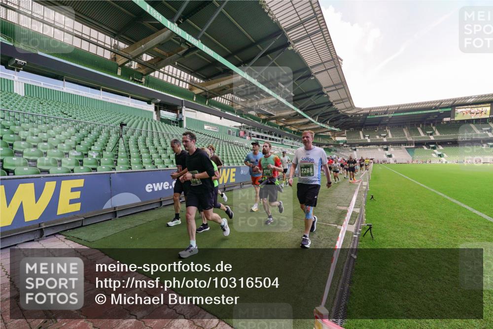 13.09.2026 - 21. swb-Marathon Bremen Michael Burmester http://msf.ph/oto/10316504 13.09.2026 13:13:27 Laufen im Stadion 118, 183, 270, 278, 349, 460, 514, 576, 600, 631, 695, 702, 933, 950, 1005, 1143, 1226, 1286, 1334, 1392, 1408, 1426, 1573, 1596, 1641, 1991, 2005, 2024, 2035, 2079, 2233, 2264, 2336, 2377, 2387, 2398, 2412, 2439, 2457, 2461, 2478, 2505, 2521, 2540, 2564, 2612, 2665, 2684, 2693, 2765, 2773, 2792, 2815, 2816, 2860, 2884, 2895, 2921, 2963, 2966, 2972, 2975, 3016, 3111, 3143, 3155, 3209, 3253, 3277, 3293, 3304, 3308, 3313, 3378, 3405, 3428, 3434, 3653, 3661, 549 meine-sportfotos.de