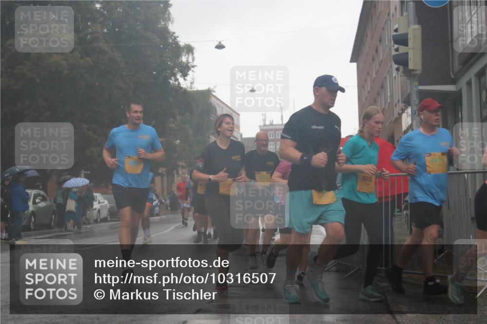 13.09.2026 - Kiel Lauf Markus Tischler http://msf.ph/oto/10316507 13.09.2026 10:46:37 Fleethörn 3795, 4809, 4510 meine-sportfotos.de