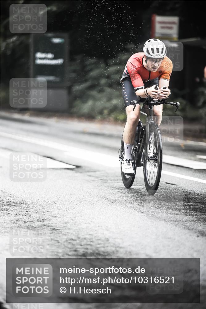 13.09.2026 - Stadtparktriathlon H.Heesch http://msf.ph/oto/10316521 13.09.2026 11:51:57 Radfahren 713, 755, 808, 830, 877, 903 meine-sportfotos.de