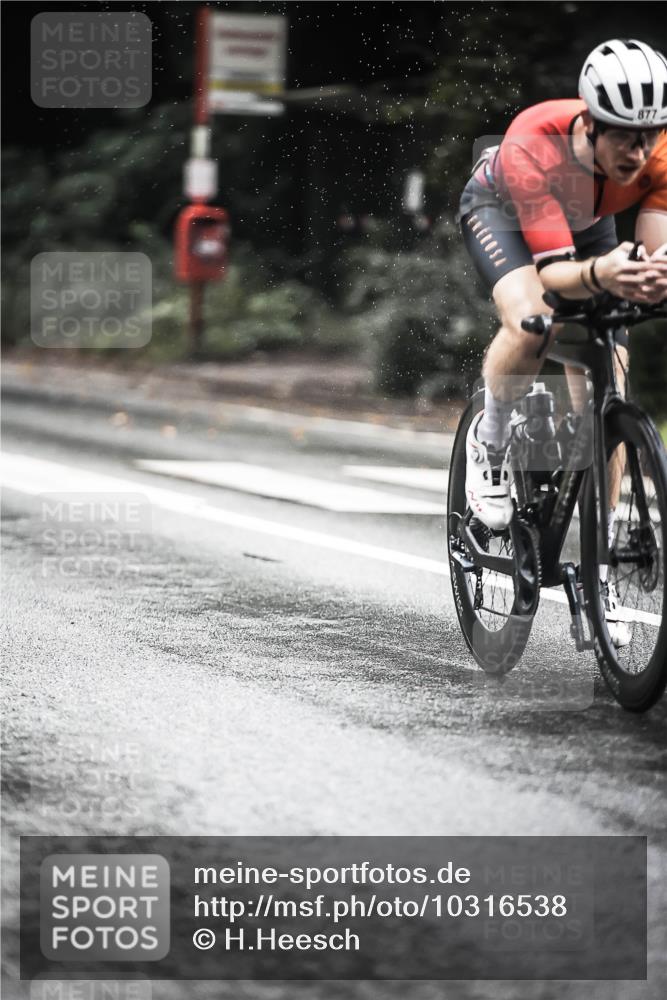 13.09.2026 - Stadtparktriathlon H.Heesch http://msf.ph/oto/10316538 13.09.2026 11:51:57 Radfahren 713, 755, 808, 830, 877, 903 meine-sportfotos.de