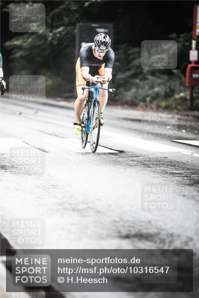 13.09.2026 - Stadtparktriathlon H.Heesch http://msf.ph/oto/10316547 13.09.2026 11:51:59 Radfahren 713, 755, 830, 877, 902, 903 meine-sportfotos.de