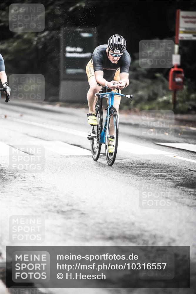 13.09.2026 - Stadtparktriathlon H.Heesch http://msf.ph/oto/10316557 13.09.2026 11:51:59 Radfahren 713, 755, 830, 877, 902, 903 meine-sportfotos.de