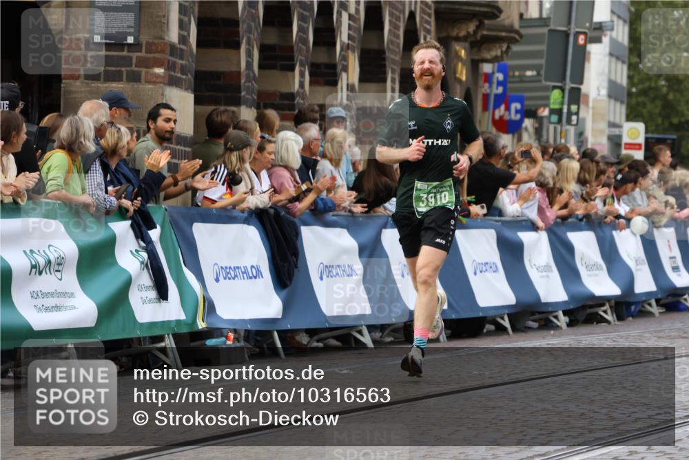 13.09.2026 - 21. swb-Marathon Bremen Strokosch-Dieckow http://msf.ph/oto/10316563 13.09.2026 13:06:36 Ziel 474, 1901, 3466, 4614, 6686, 7336, 8621, 8670, 9934, 508, 521, 788, 1009, 3127, 3910, 4574, 5238, 6784, 6951, 8580 meine-sportfotos.de