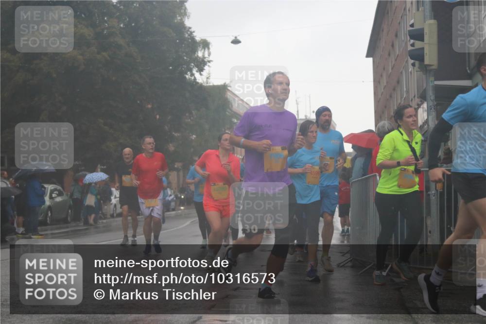 13.09.2026 - Kiel Lauf Markus Tischler http://msf.ph/oto/10316573 13.09.2026 10:46:44 Fleethörn 14099, 30, 14, 199, 4599 meine-sportfotos.de