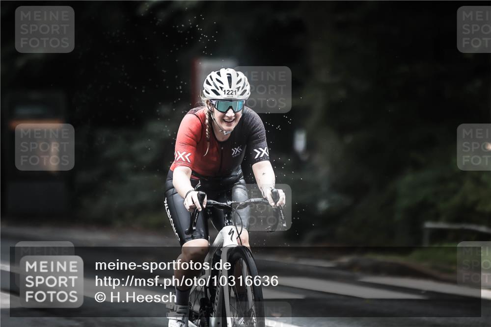 13.09.2026 - Stadtparktriathlon H.Heesch http://msf.ph/oto/10316636 13.09.2026 13:00:04 Radfahren 1082, 1117, 1160, 1203, 1221, 1233, 1239, 1357, 1412 meine-sportfotos.de