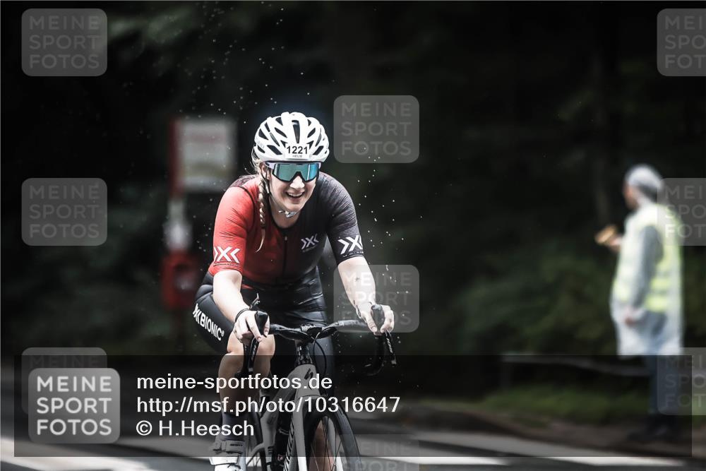 13.09.2026 - Stadtparktriathlon H.Heesch http://msf.ph/oto/10316647 13.09.2026 13:00:04 Radfahren 1082, 1117, 1160, 1203, 1221, 1233, 1239, 1357, 1412 meine-sportfotos.de