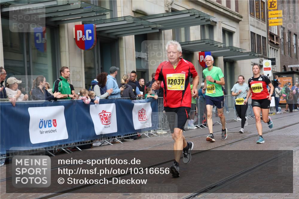 13.09.2026 - 21. swb-Marathon Bremen Strokosch-Dieckow http://msf.ph/oto/10316656 13.09.2026 10:57:22 Ziel 10177, 10394, 10460, 10707, 10728, 11106, 11153, 11245, 11365, 11480, 11532, 11568, 11734, 11856, 11965, 11966, 12037, 12111, 12222, 12228, 12231, 12264, 12372, 12427, 12555, 10157, 10166, 10226, 10300, 10394, 10517, 10518, 10578, 10687, 10700, 10772, 10969, 11236, 11292, 11484, 11498, 11609, 11667, 12032, 12037, 12263, 12382, 12383, 12400, 12411 meine-sportfotos.de