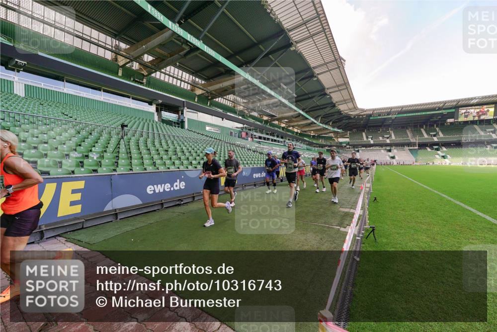 13.09.2026 - 21. swb-Marathon Bremen Michael Burmester http://msf.ph/oto/10316743 13.09.2026 13:13:50 Laufen im Stadion 118, 183, 270, 278, 349, 460, 514, 576, 600, 631, 695, 702, 768, 933, 950, 956, 1005, 1008, 1143, 1286, 1334, 1392, 1408, 1426, 1573, 1596, 1641, 1818, 1819, 1991, 2005, 2024, 2035, 2079, 2233, 2264, 2314, 2387, 2412, 2439, 2457, 2461, 2478, 2505, 2521, 2540, 2564, 2612, 2665, 2684, 2693, 2765, 2773, 2792, 2815, 2816, 2829, 2838, 2860, 2884, 2887, 2895, 2921, 2963, 2966, 2972, 2975, 2978, 3016, 3111, 3155, 3209, 3253, 3277, 3293, 3304, 3313, 3378, 3405, 3428, 3434, 3653, 3661 meine-sportfotos.de