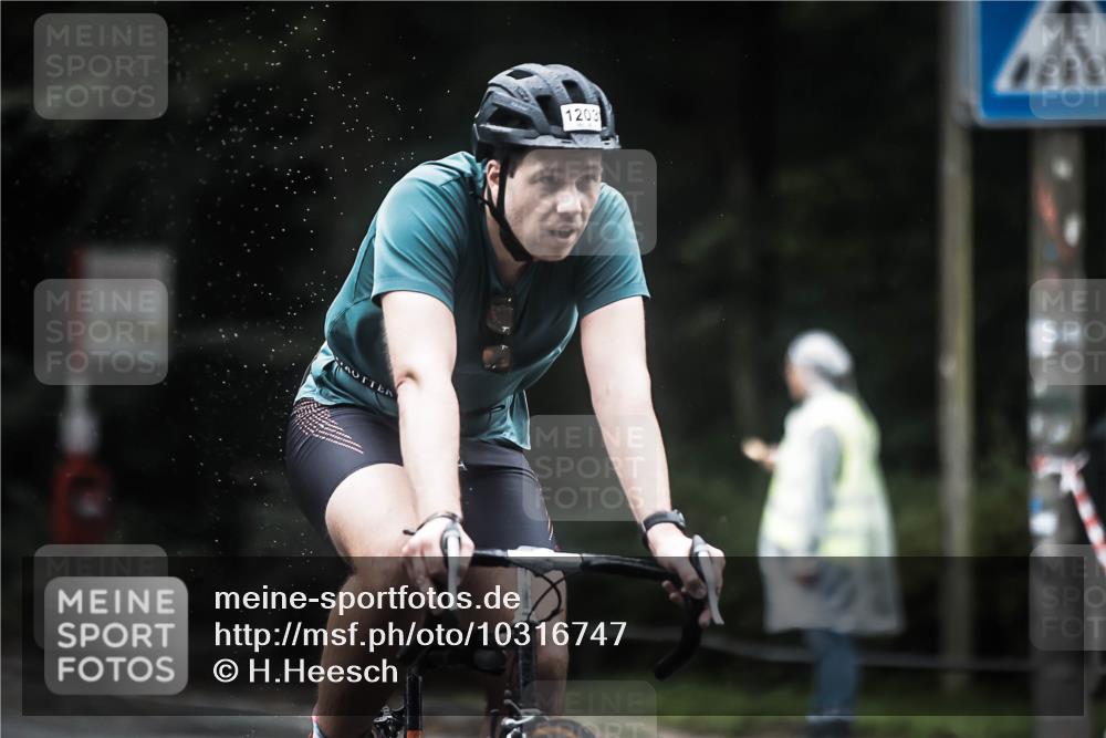 13.09.2026 - Stadtparktriathlon H.Heesch http://msf.ph/oto/10316747 13.09.2026 13:00:10 Radfahren 1117, 1160, 1203, 1267, 1310, 1357, 1358, 1412 meine-sportfotos.de