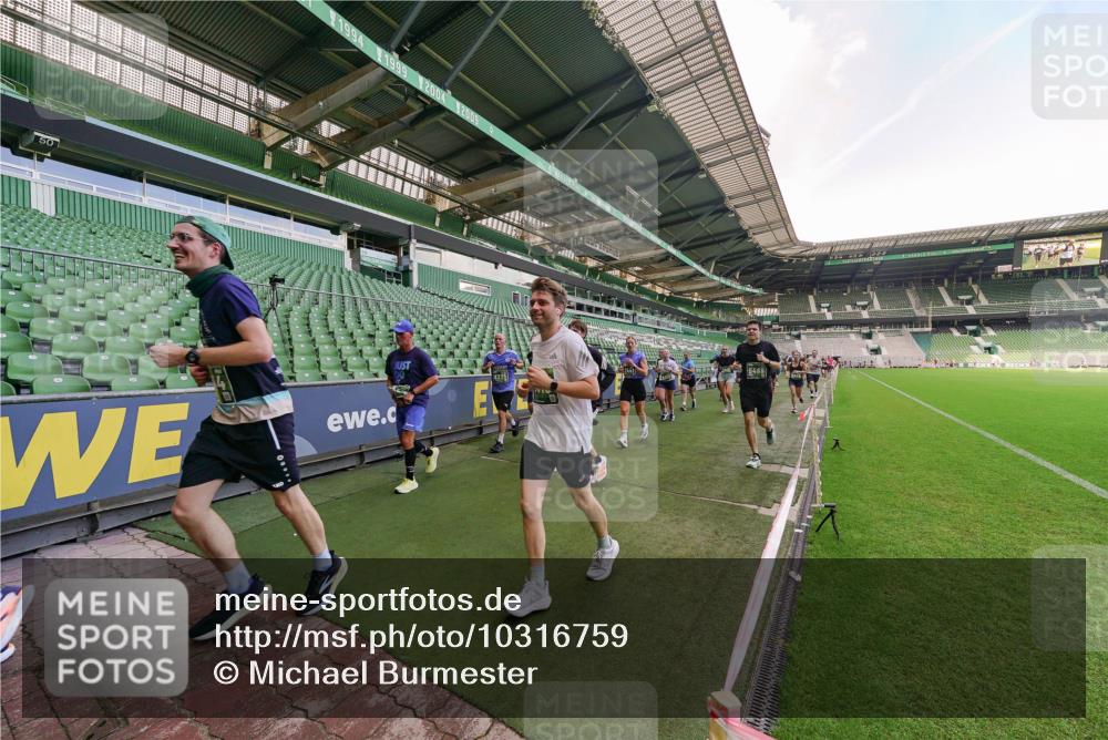 13.09.2026 - 21. swb-Marathon Bremen Michael Burmester http://msf.ph/oto/10316759 13.09.2026 13:13:52 Laufen im Stadion 118, 183, 270, 278, 349, 460, 514, 576, 600, 631, 695, 702, 768, 933, 950, 956, 1005, 1008, 1143, 1286, 1334, 1392, 1408, 1426, 1573, 1596, 1641, 1818, 1819, 1991, 2005, 2024, 2035, 2079, 2233, 2264, 2314, 2387, 2412, 2439, 2457, 2461, 2478, 2505, 2521, 2540, 2564, 2612, 2665, 2684, 2693, 2765, 2773, 2792, 2815, 2816, 2829, 2838, 2860, 2884, 2887, 2895, 2921, 2963, 2966, 2972, 2975, 2978, 3016, 3111, 3209, 3253, 3277, 3293, 3304, 3313, 3378, 3405, 3428, 3434, 3653, 3661, 4080 meine-sportfotos.de
